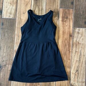 Women’s‎ Black Sleeveless Gap Fit Athletic Dress 
Size Medium